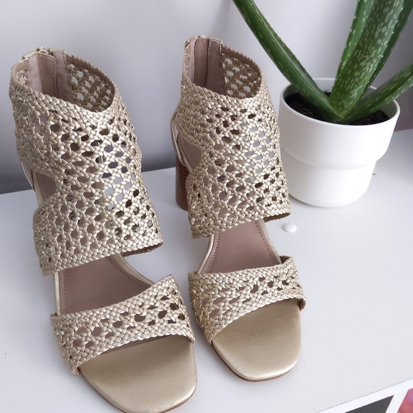 🆕LAST FEW!!🌿DONALD J. PLINER SHOES🌿 - Picture 9 of 12